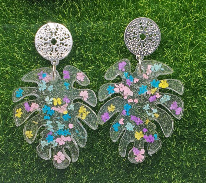 Boucles d'oreilles en résine